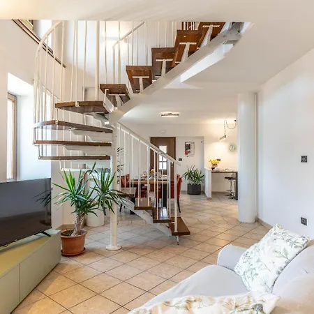 Ferienwohnung Al Borgo, Taio Ospitar Exterior foto